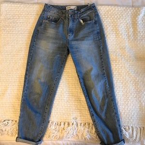 Garage brand MOM jeans